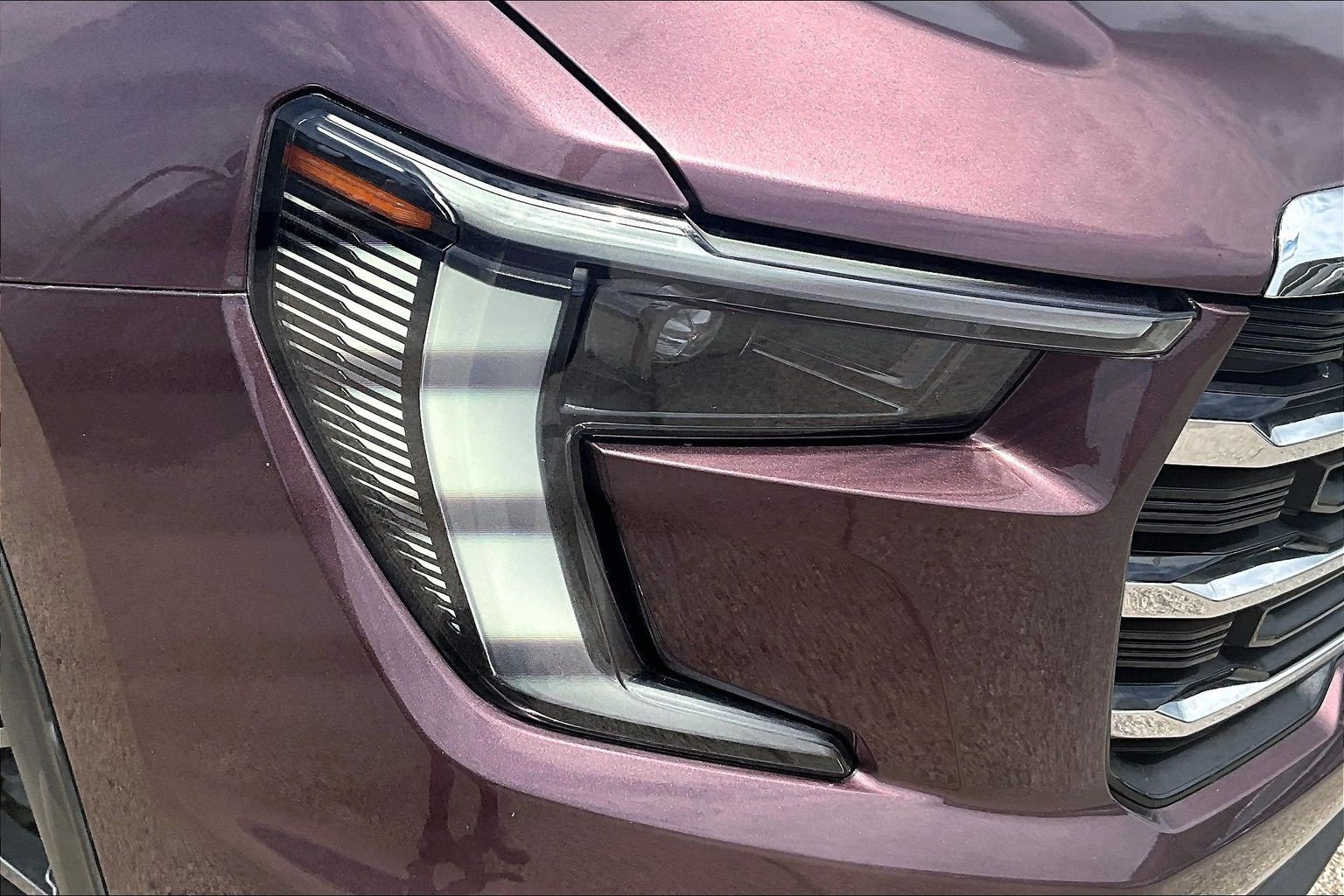 Used 2025 GMC Acadia Elevation FWD image 27