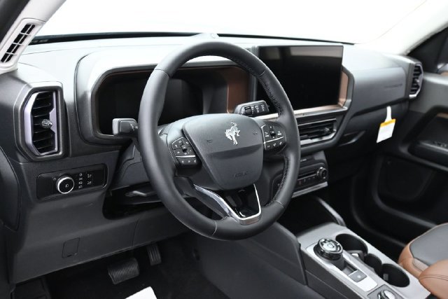 New 2026 Ford Bronco Sport Outer Banks w/ Outer Banks Tech Package+ AWD/4WD image 20