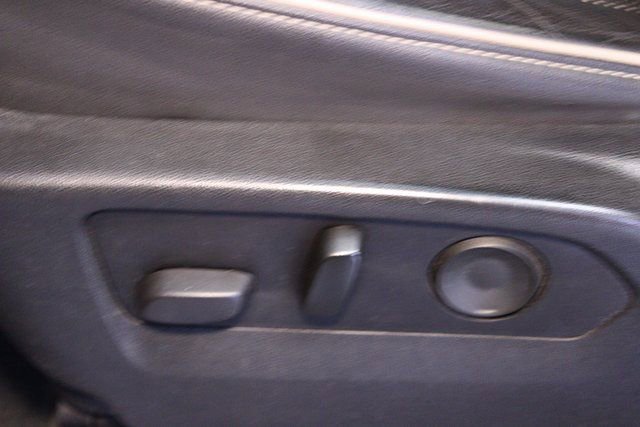 Used 2021 GMC Yukon SLT w/ Rear Media and Nav Package image 21