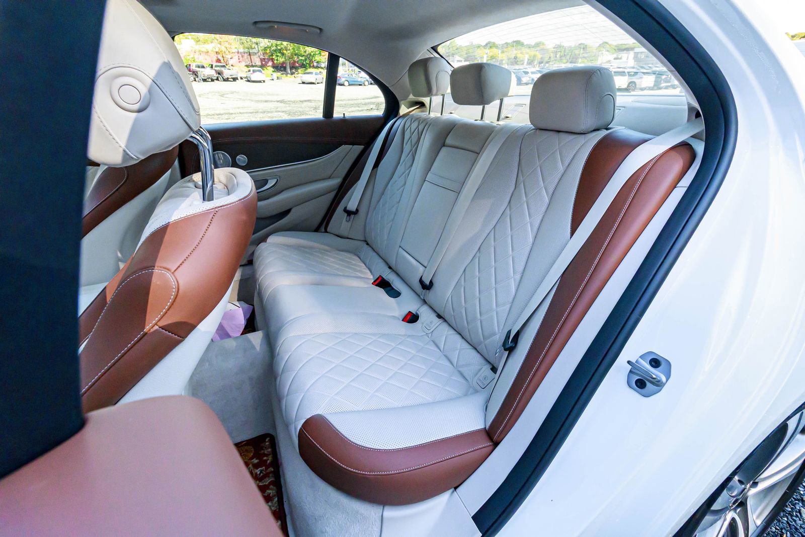 Used 2019 Mercedes-Benz E 300 image 14