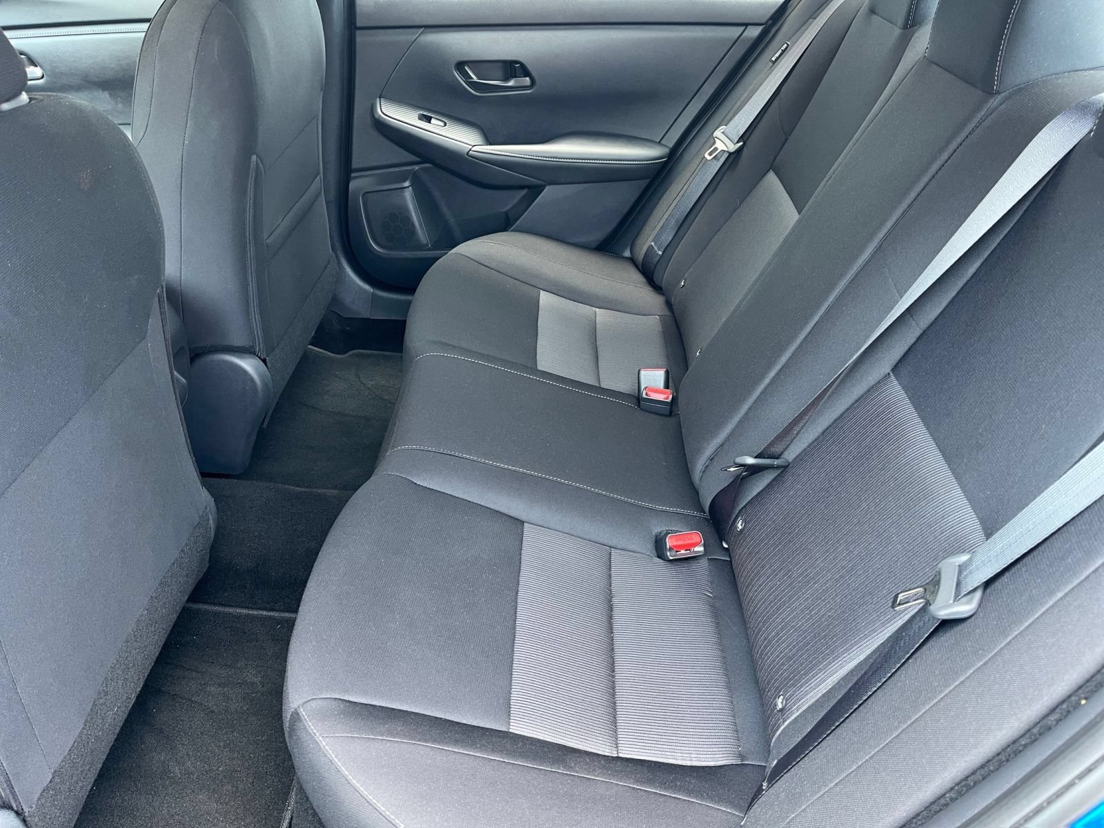 Used 2025 Nissan Sentra SV FWD image 29