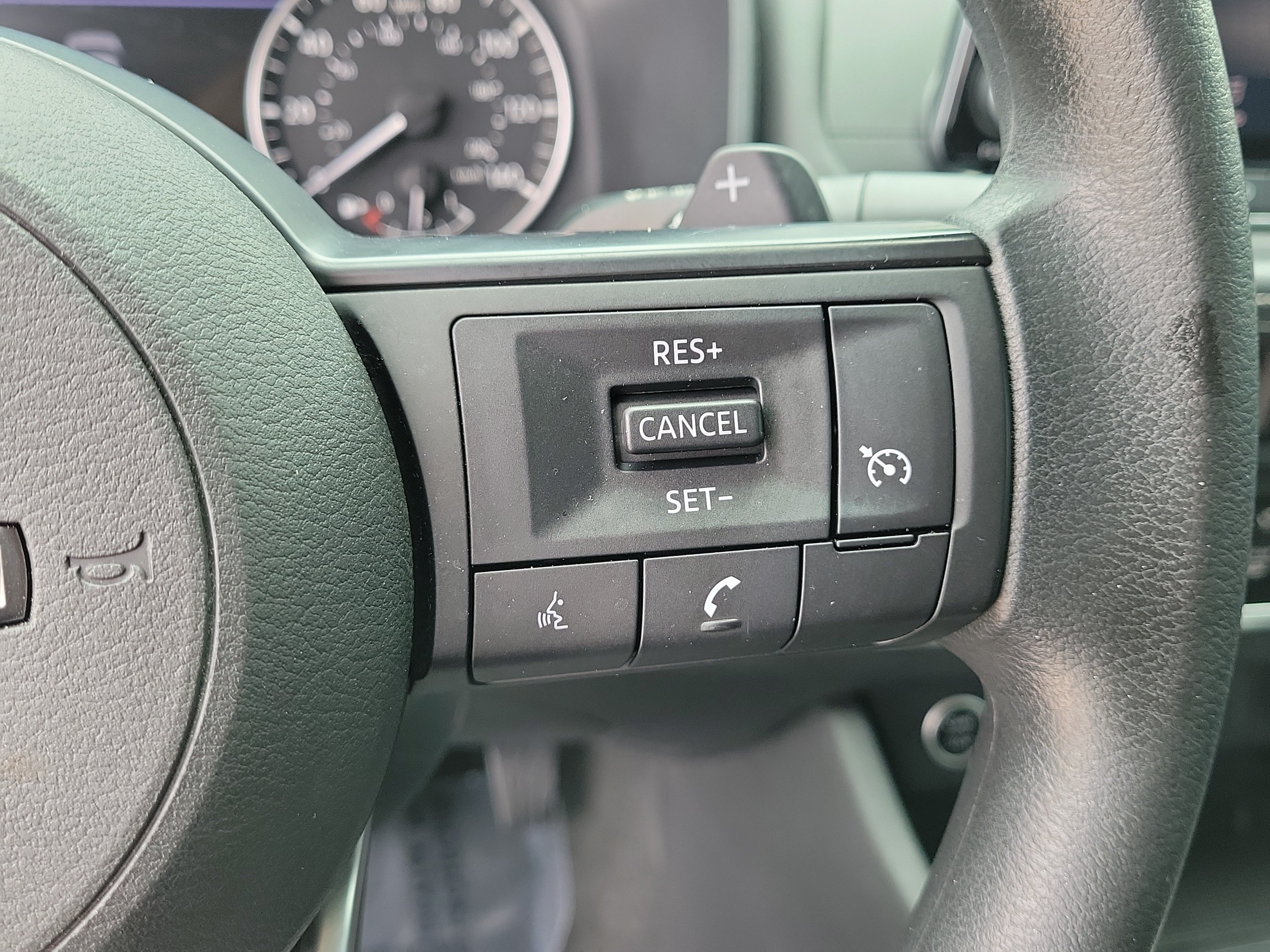 Certified 2022 Nissan Rogue S FWD image 24