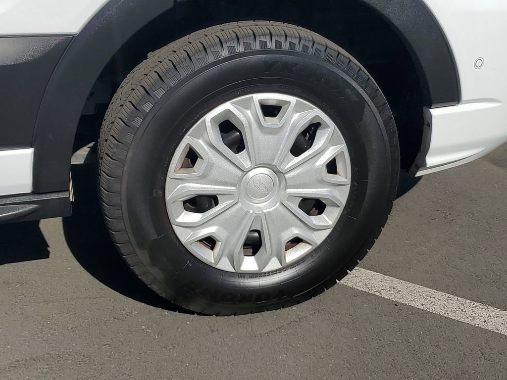 Used 2023 Ford Transit 350 XLT image 5