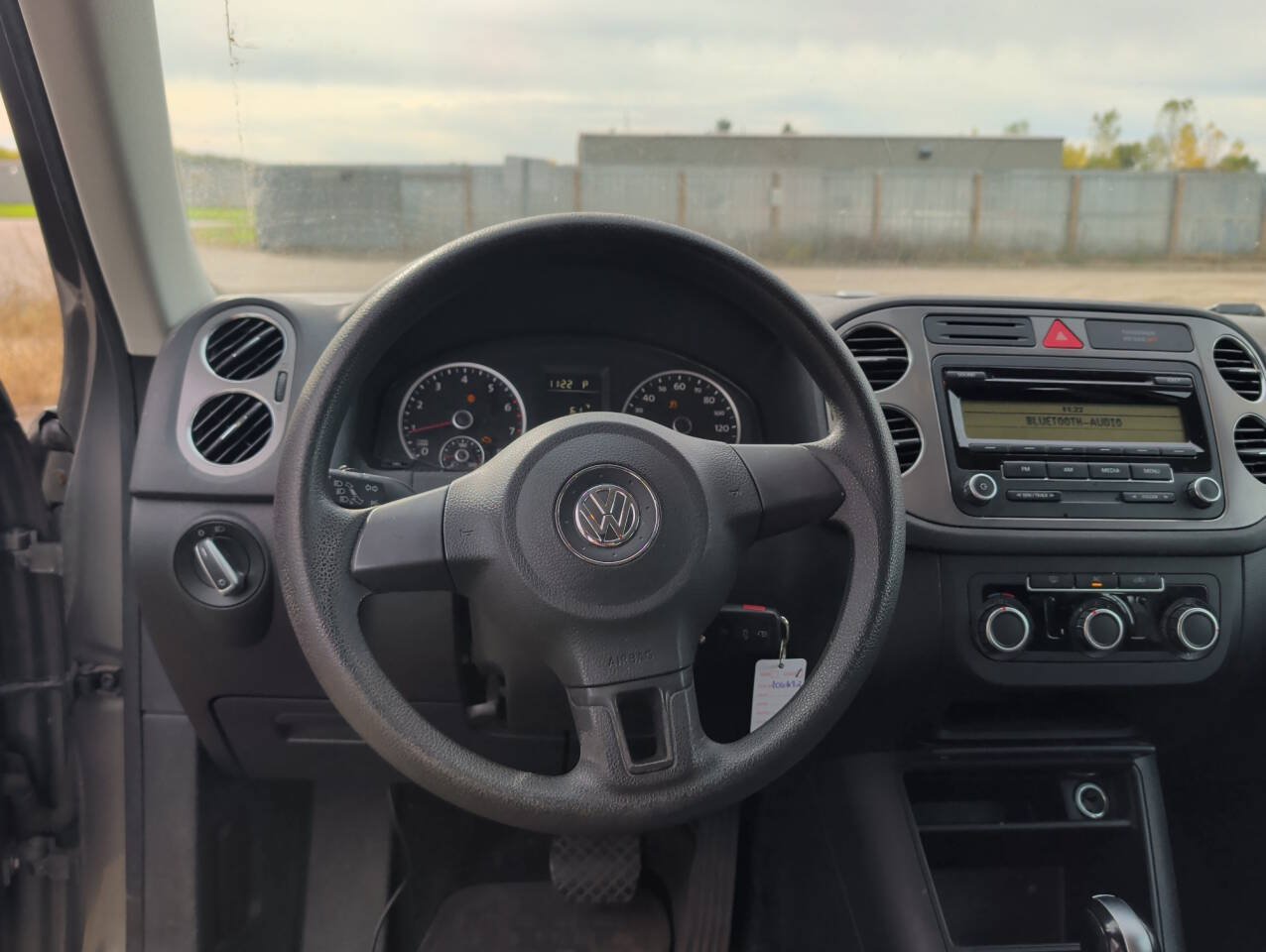 Used 2011 Volkswagen Tiguan S FWD image 29