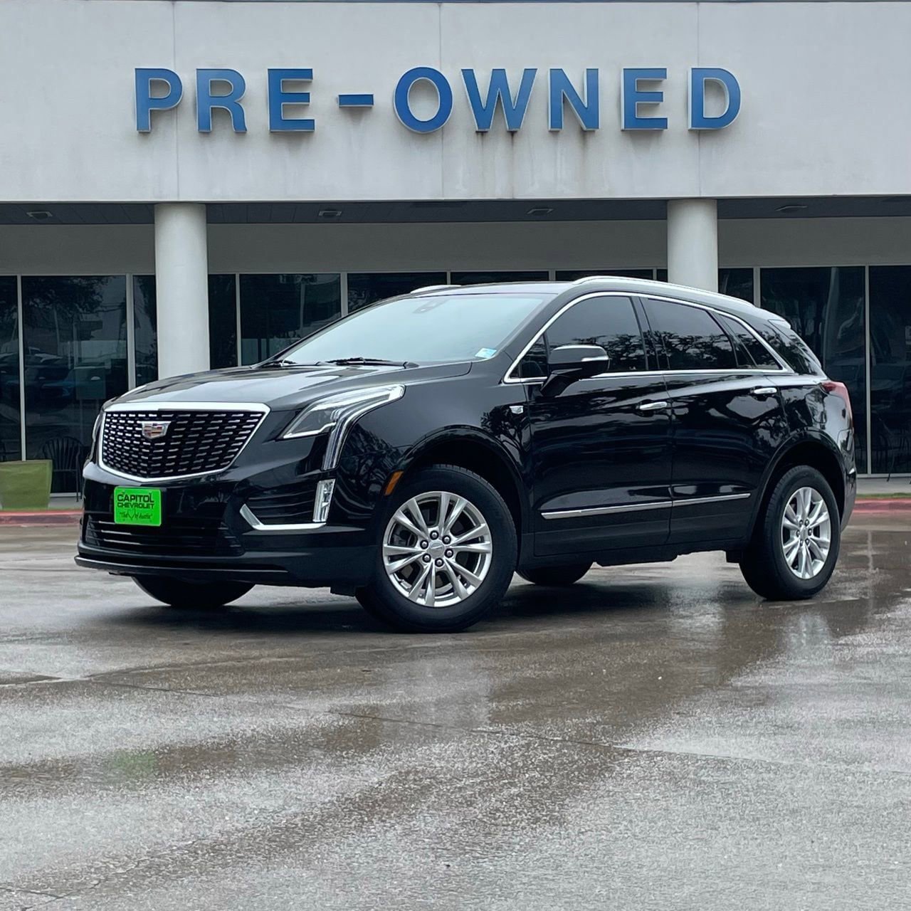Used 2024 Cadillac XT5 Luxury w/ LPO, Floor Liner Package FWD image 1