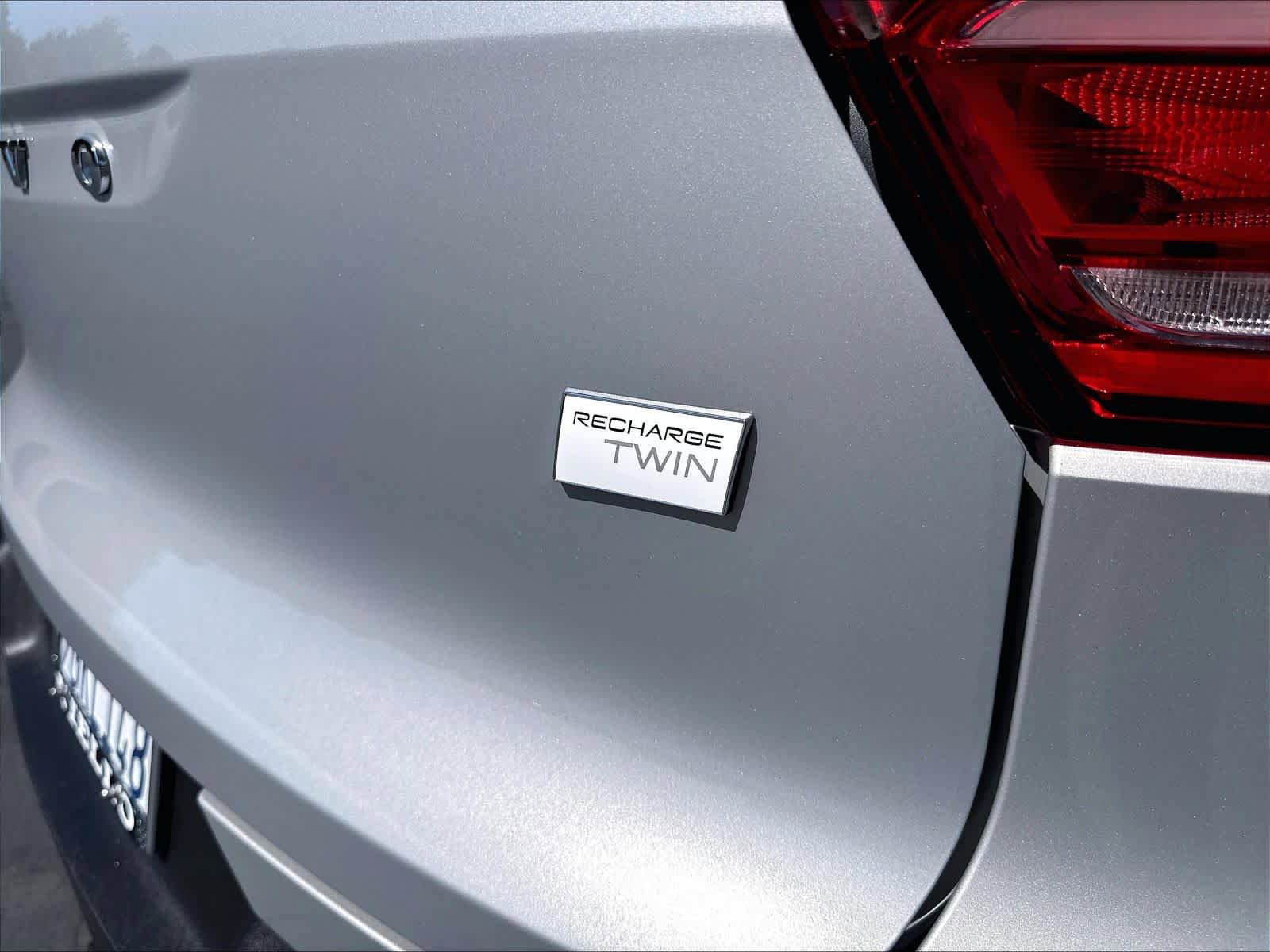 Used 2023 Volvo XC40 Recharge Ultimate AWD/4WD image 11