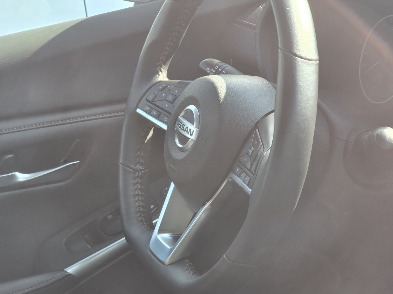 Used 2023 Nissan Sentra SR w/ Trunk Package FWD image 16