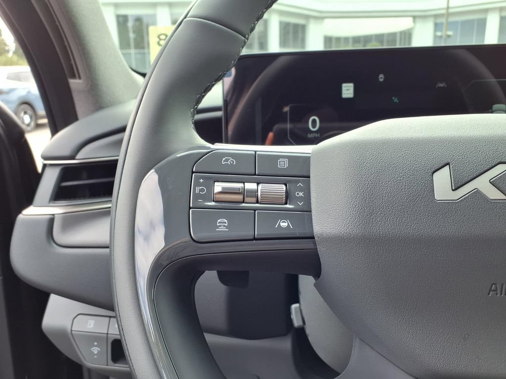 Used 2026 Kia EV9 Wind AWD/4WD image 17