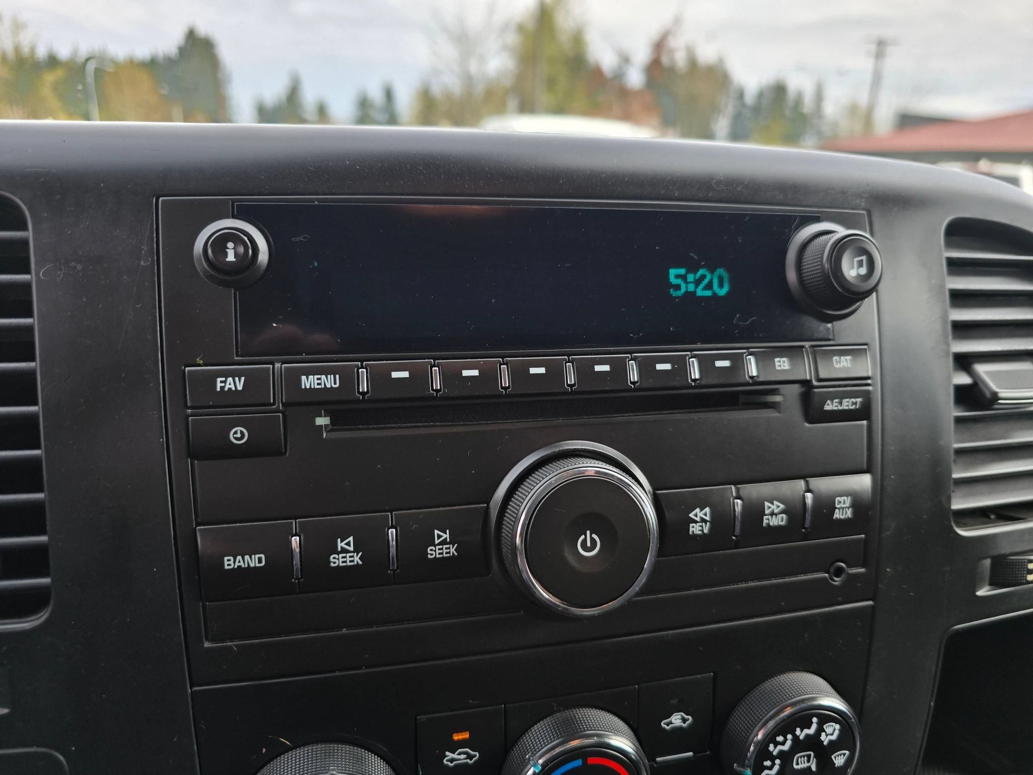 Used 2014 Chevrolet Silverado 2500 LT AWD/4WD image 17