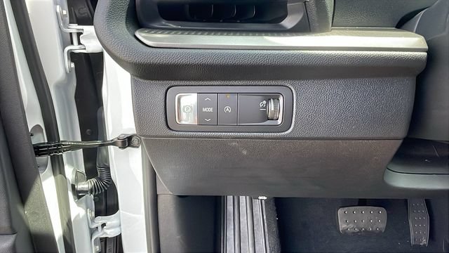 New 2026 Chevrolet Traverse LT w/ LPO, Floor Liner Package FWD image 26