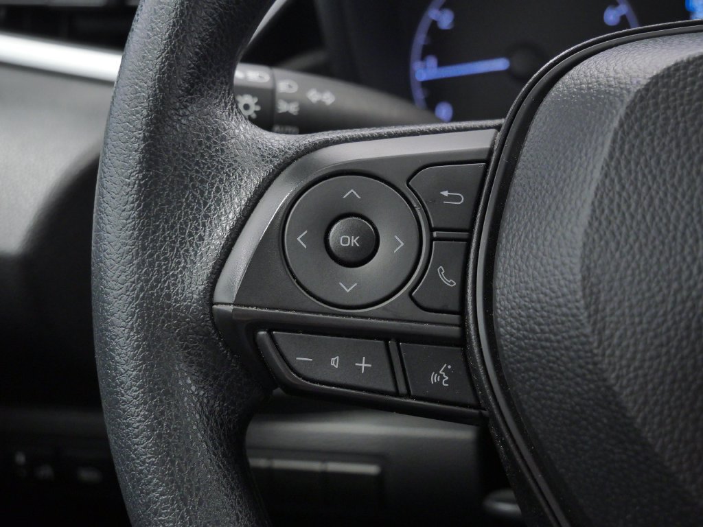 Used 2025 Toyota Corolla LE FWD image 21