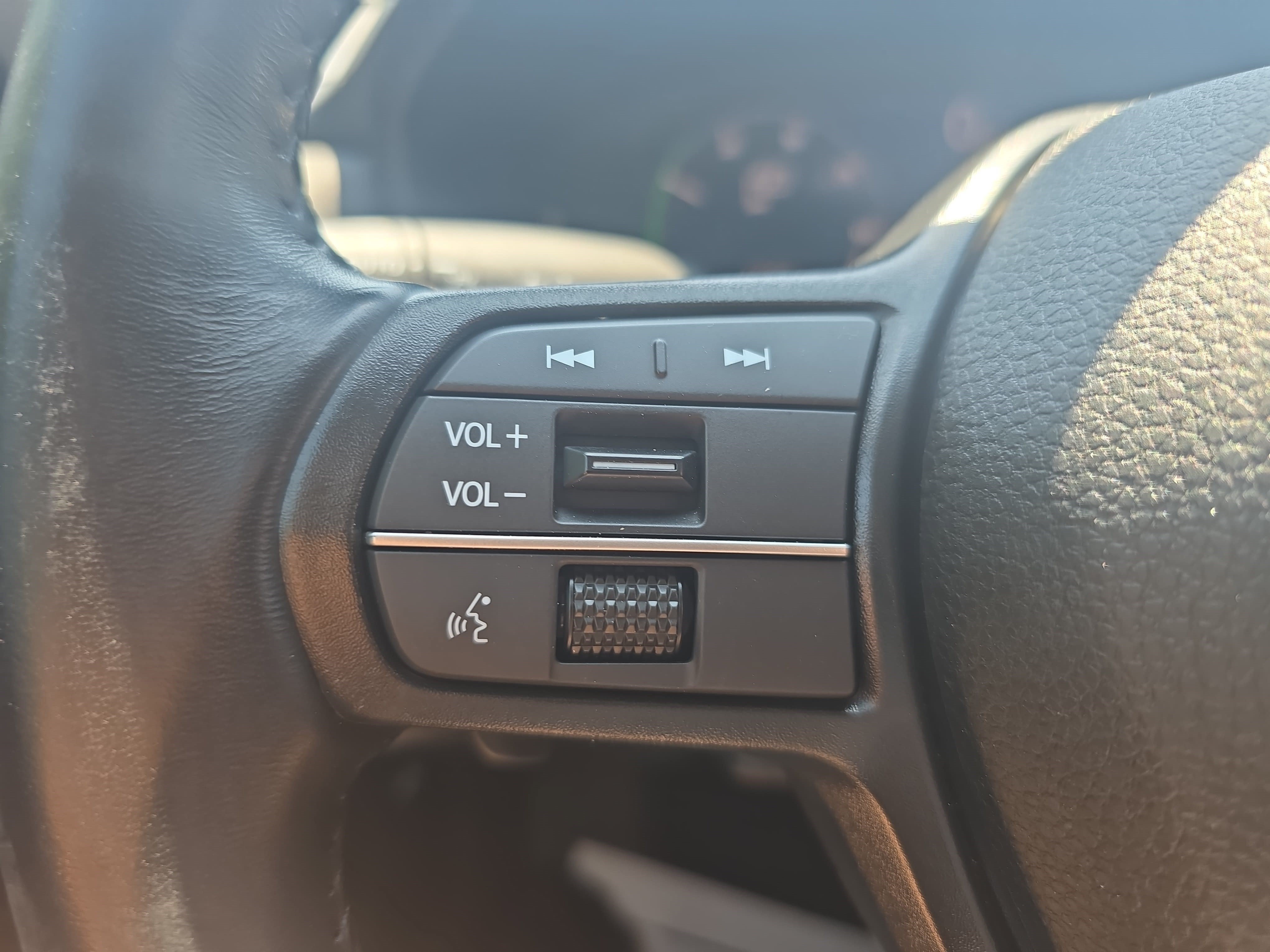 Used 2023 Honda Accord EX-L image 16
