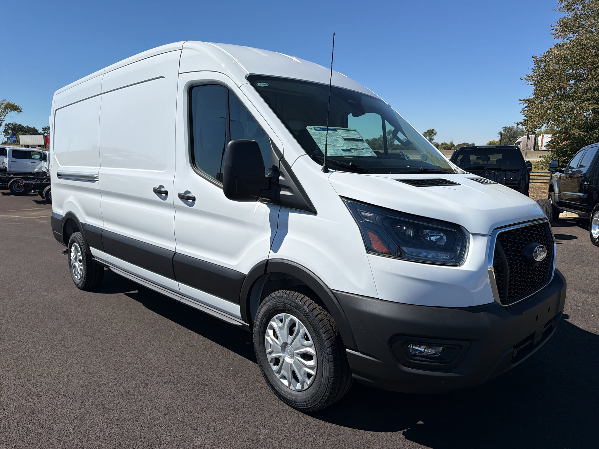 New 2026 Ford Transit 250 148 Medium Roof RWD image 3
