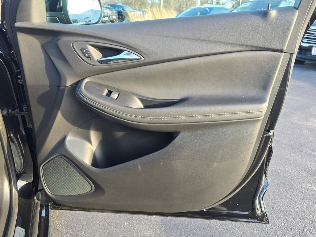 Certified 2023 Buick Encore GX Select w/ Sport Touring Package image 34