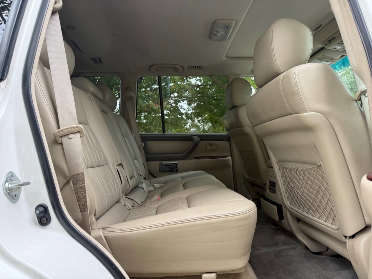 Used 2004 Toyota Land Cruiser image 57