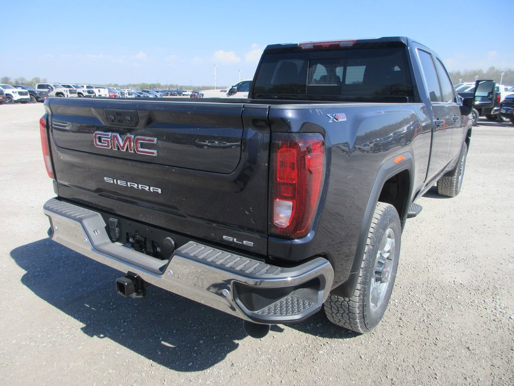 New 2026 GMC Sierra 2500 SLE image 4