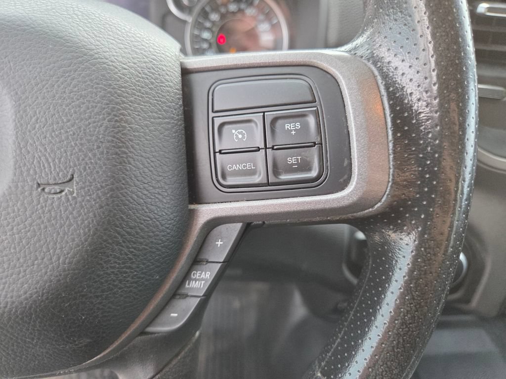 Used 2022 RAM 2500 Tradesman w/ Chrome Appearance Group AWD/4WD image 32