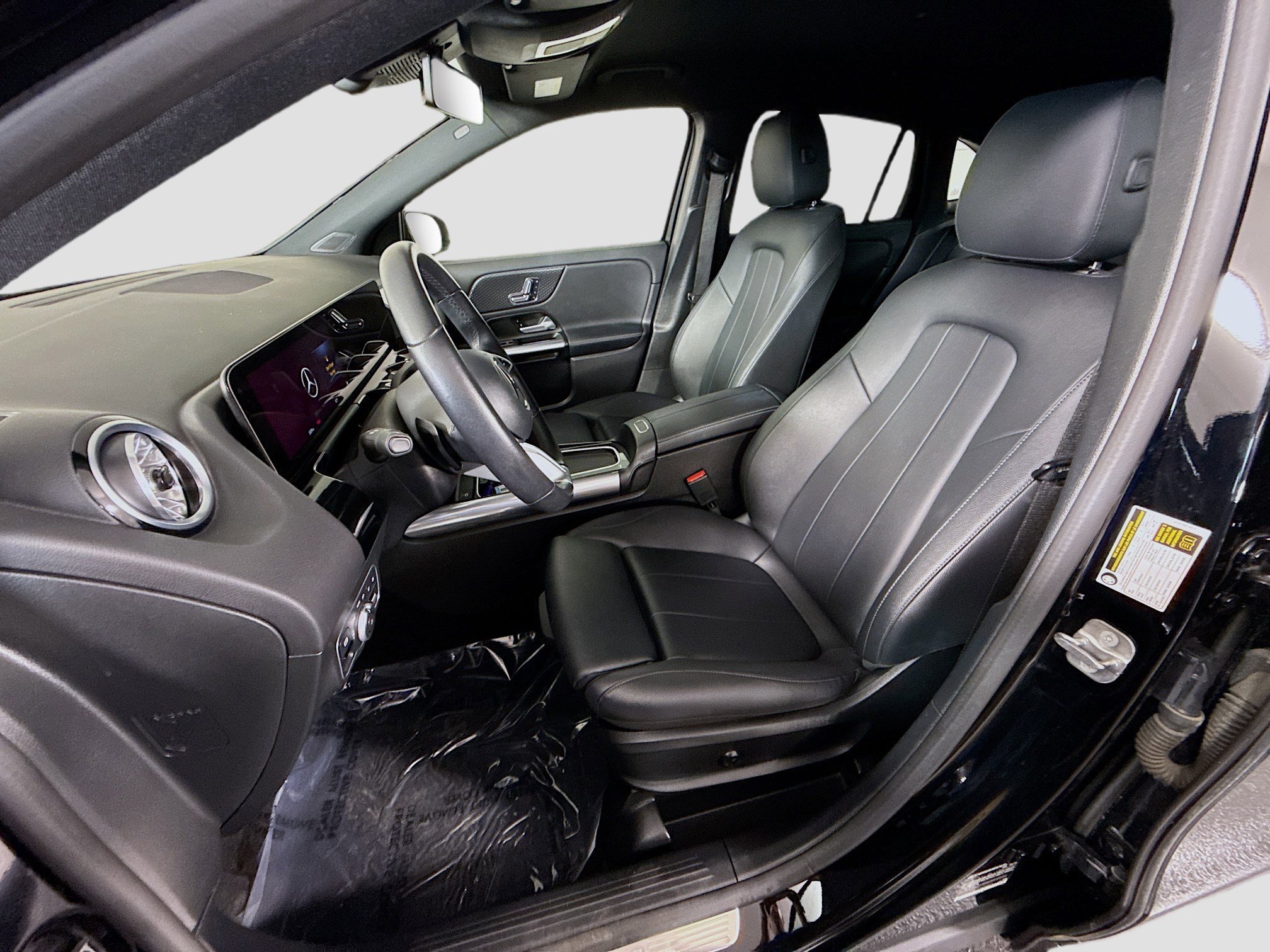Used 2025 Mercedes-Benz GLA 250 image 22