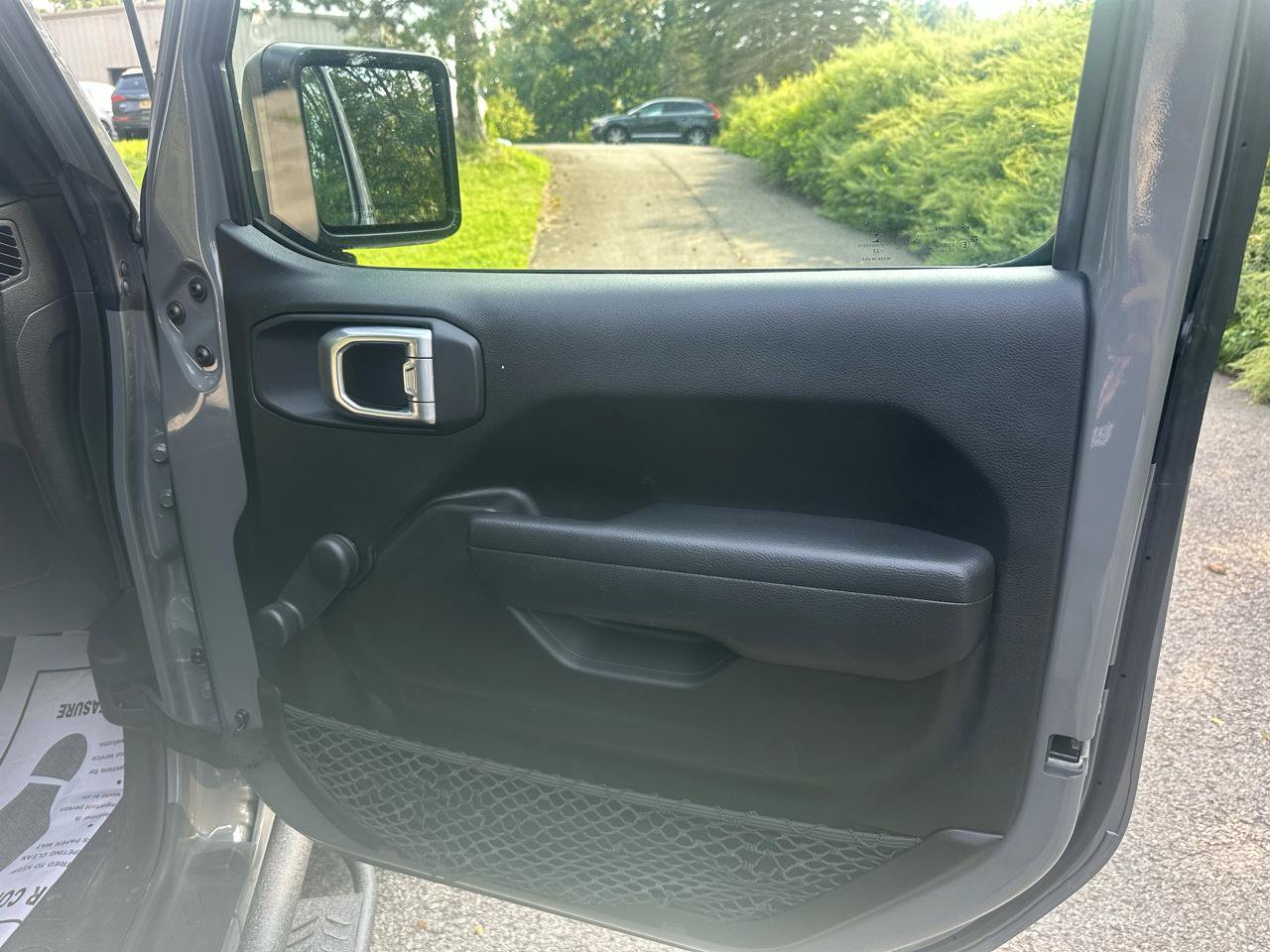 Used 2022 Jeep Gladiator Sport AWD/4WD image 17