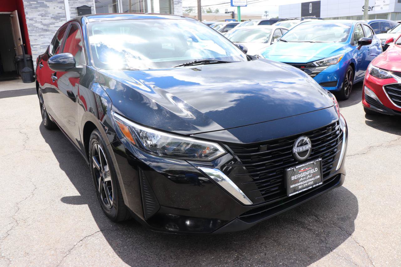 Used 2024 Nissan Sentra SV FWD image 7