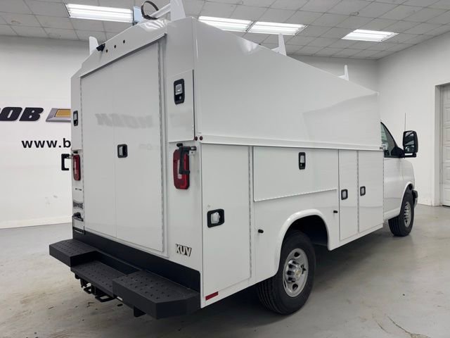 New 2026 Chevrolet Express 3500 w/ Power Convenience Package RWD image 8