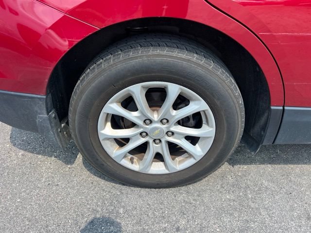 Used 2019 Chevrolet Equinox LT w/ Driver Convenience Package FWD image 9