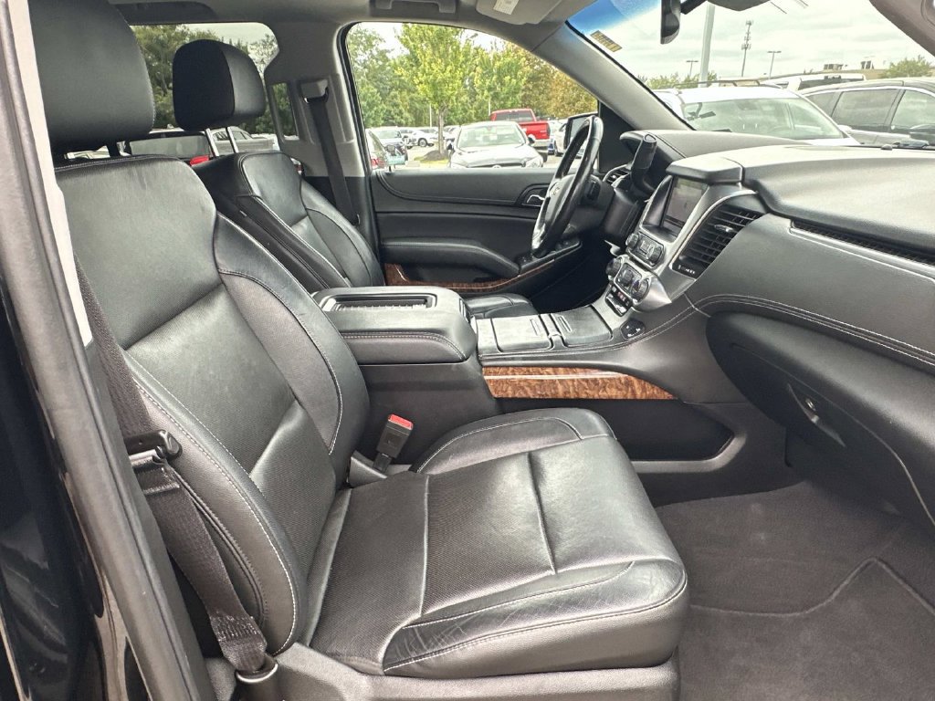 Used 2020 Chevrolet Tahoe Premier AWD/4WD image 13