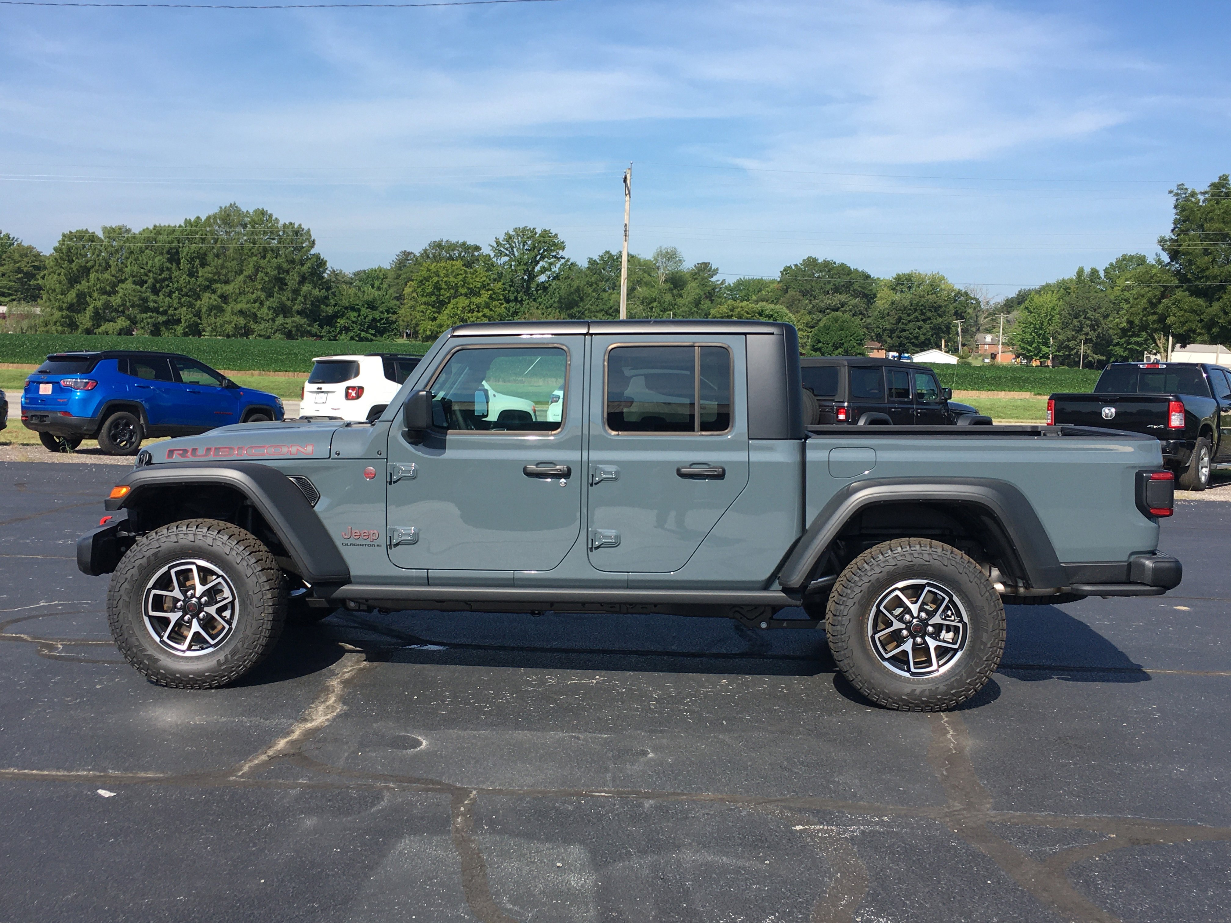 New 2025 Jeep Gladiator Rubicon w/ Convenience Group image 7