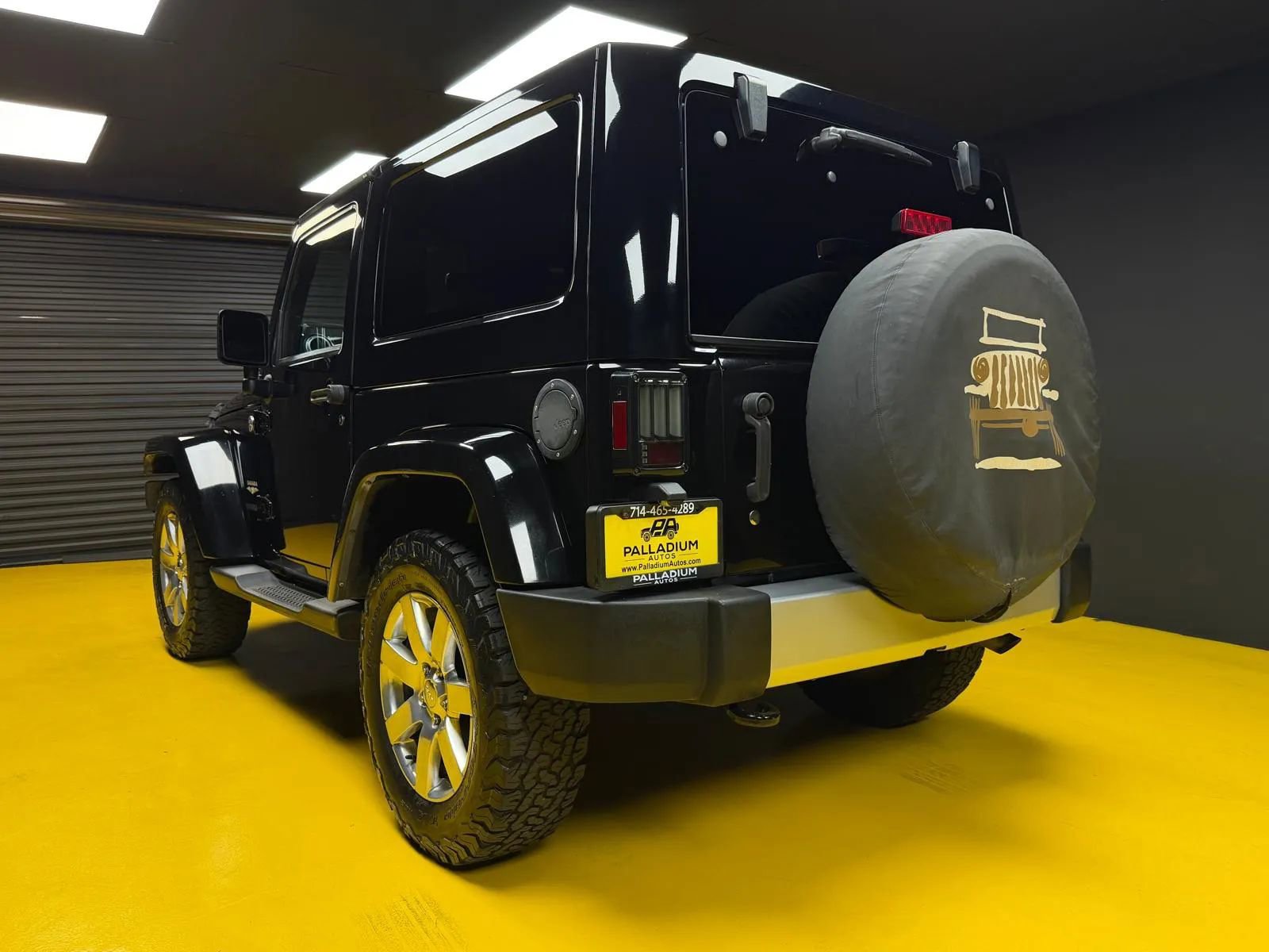 Used 2014 Jeep Wrangler Sahara w/ Connectivity Group image 5