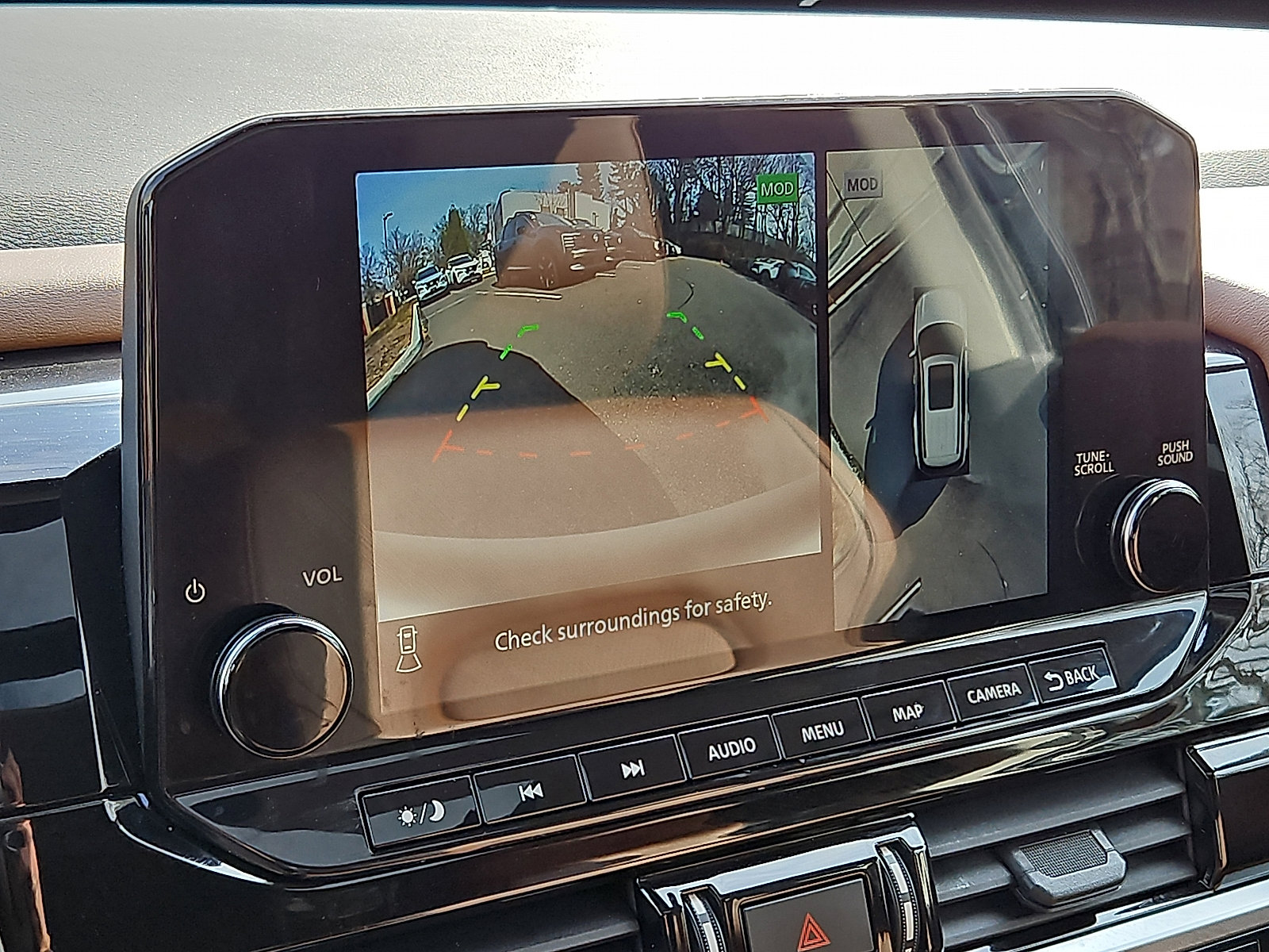 Certified 2022 Nissan Pathfinder Platinum w/ Cargo Package image 19