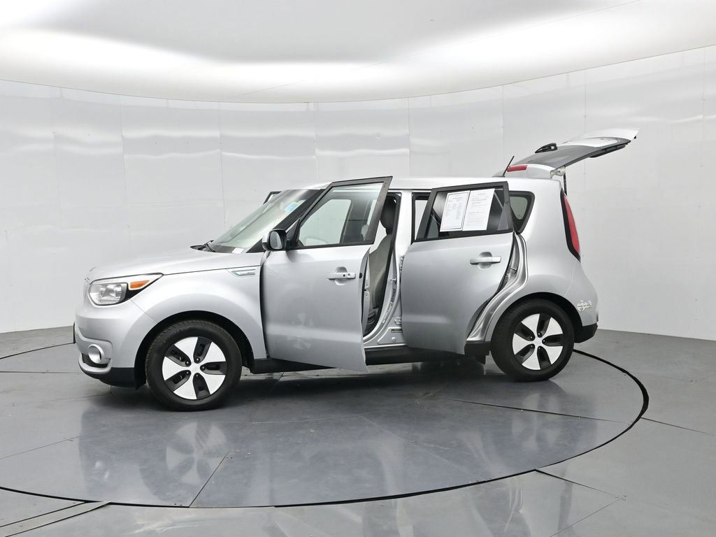 Used 2016 Kia Soul EV FWD image 34
