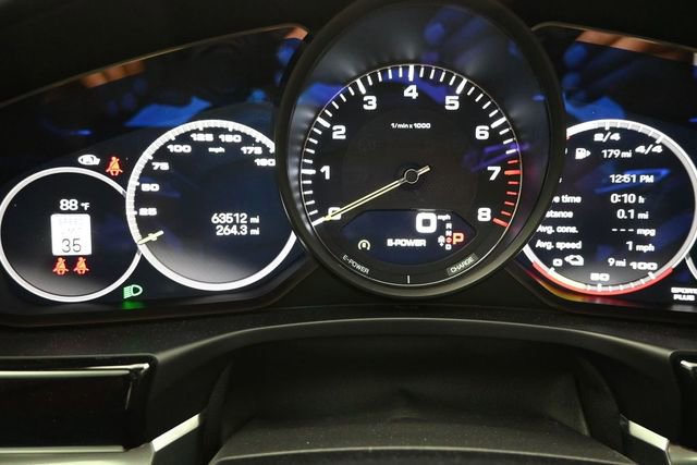 Used 2022 Porsche Panamera 4 E-Hybrid AWD/4WD image 11
