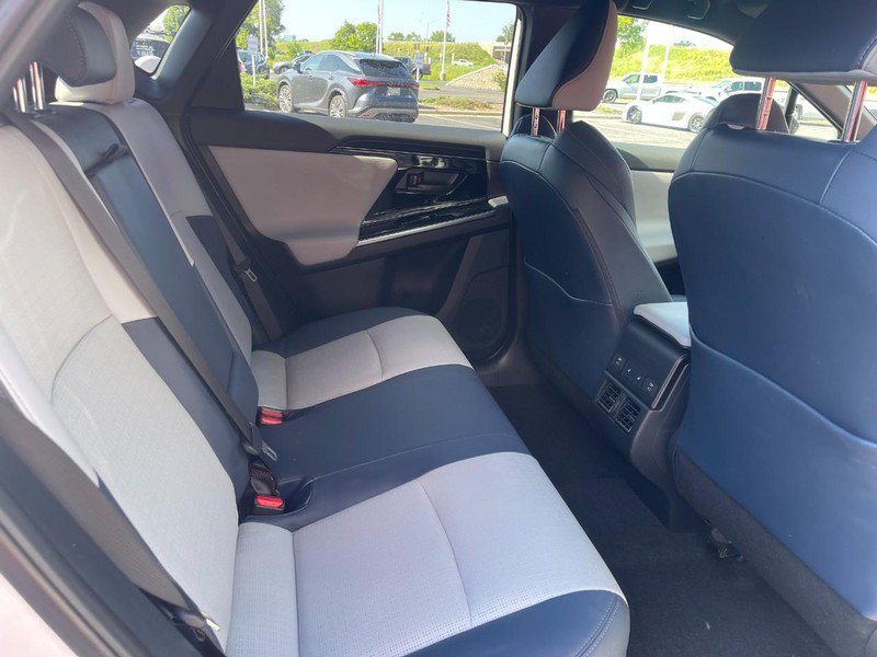 Used 2023 Subaru Solterra AWD image 8