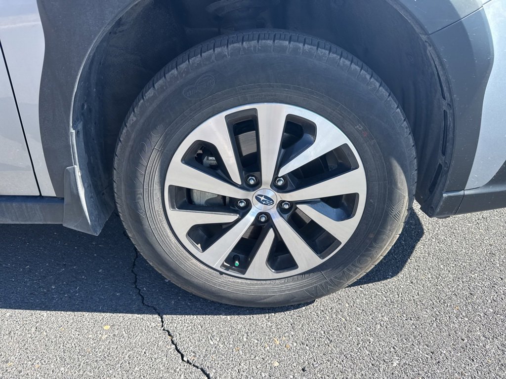 Certified 2025 Subaru Outback Premium image 10