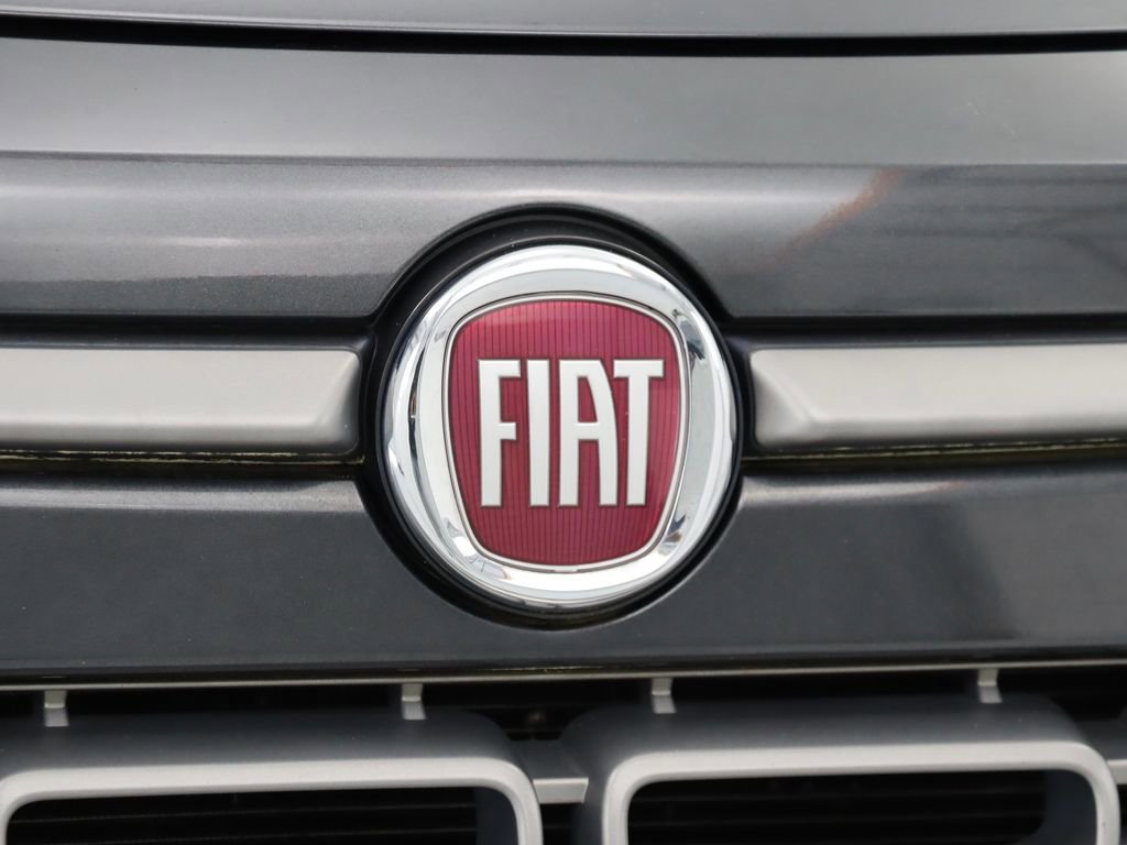 Used 2019 FIAT 500L Trekking FWD image 9
