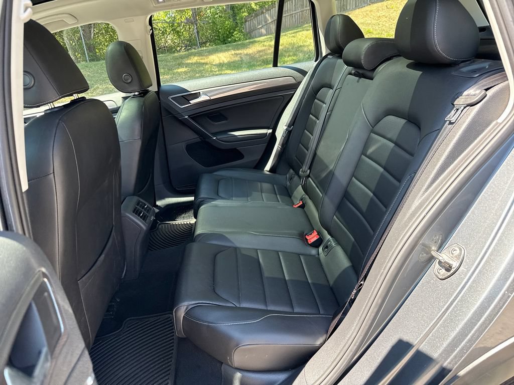 Used 2018 Volkswagen Golf Alltrack SE AWD/4WD image 24