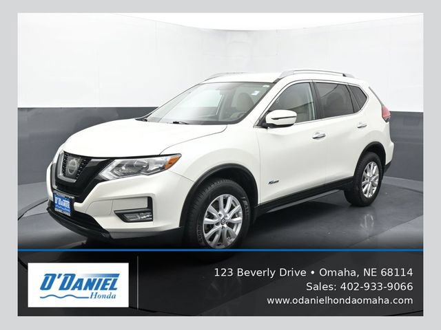Used 2017 Nissan Rogue SV
