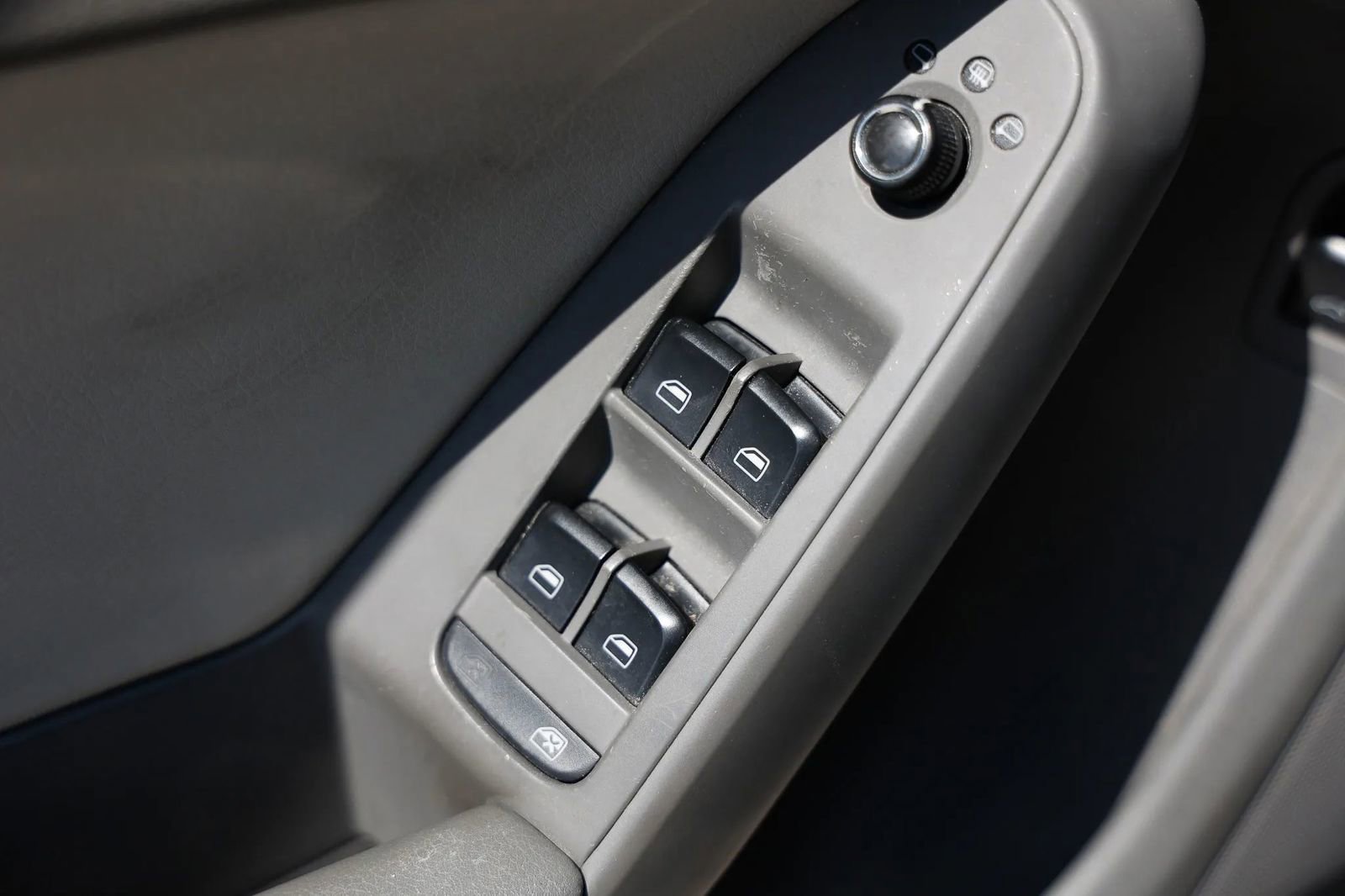 Used 2012 Audi A4 2.0T Premium FWD image 38