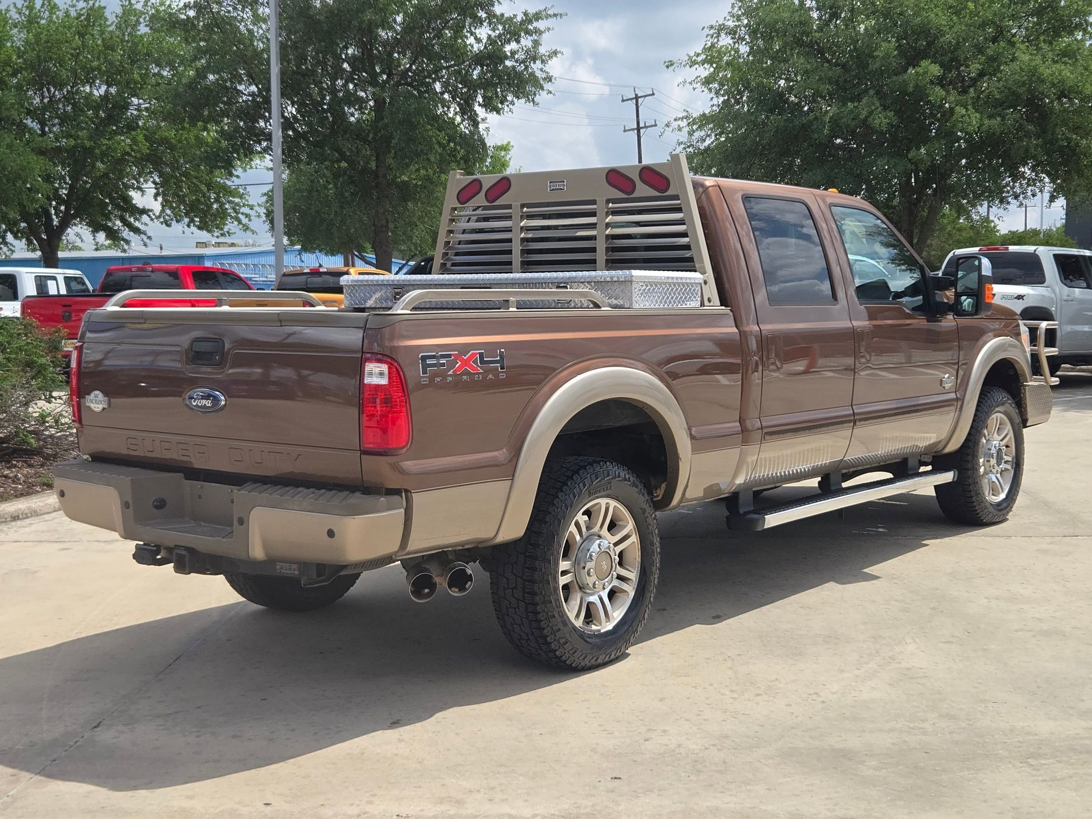 Used 2011 Ford F350 King Ranch w/ King Ranch w/Chrome Pkg AWD/4WD image 3