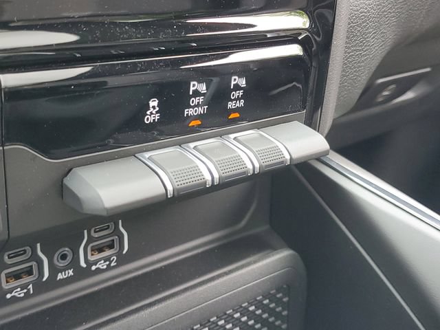New 2026 RAM 1500 Laramie w/ Night Edition AWD/4WD image 30