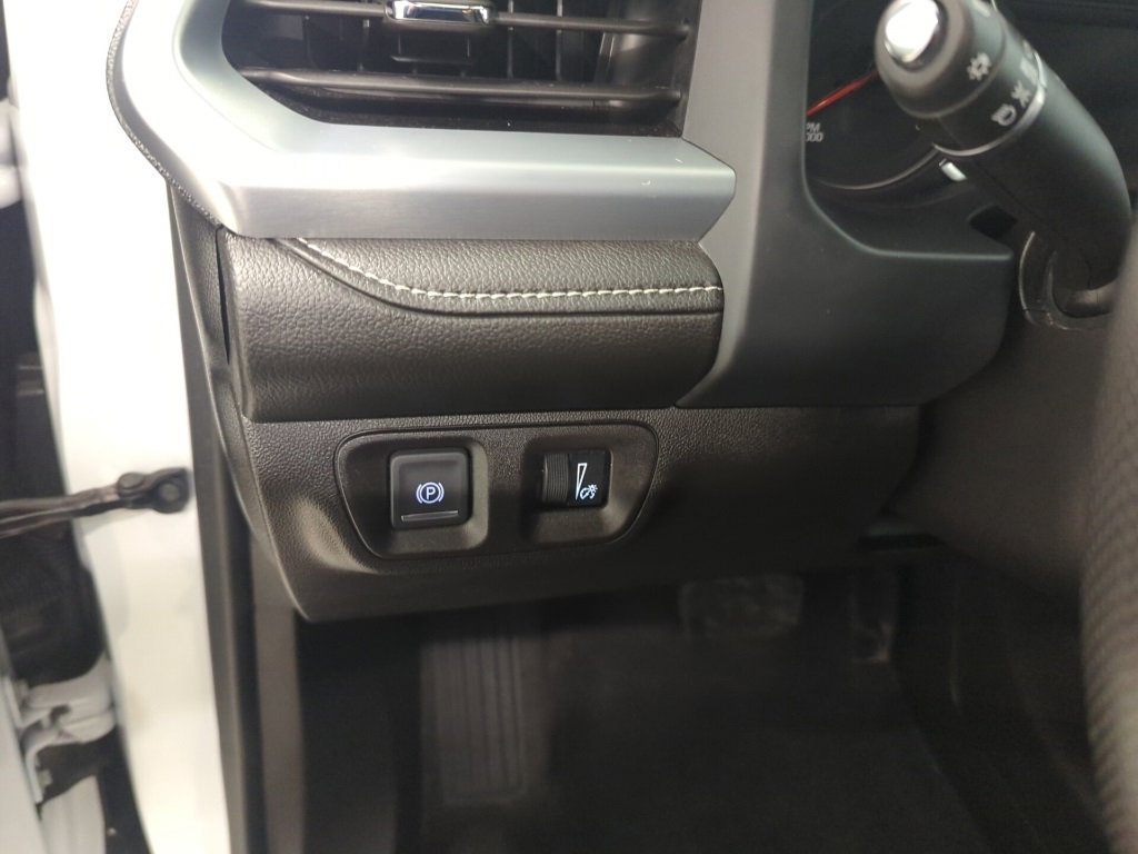 Used 2023 GMC Acadia SLE w/ Driver Convenience Package image 15