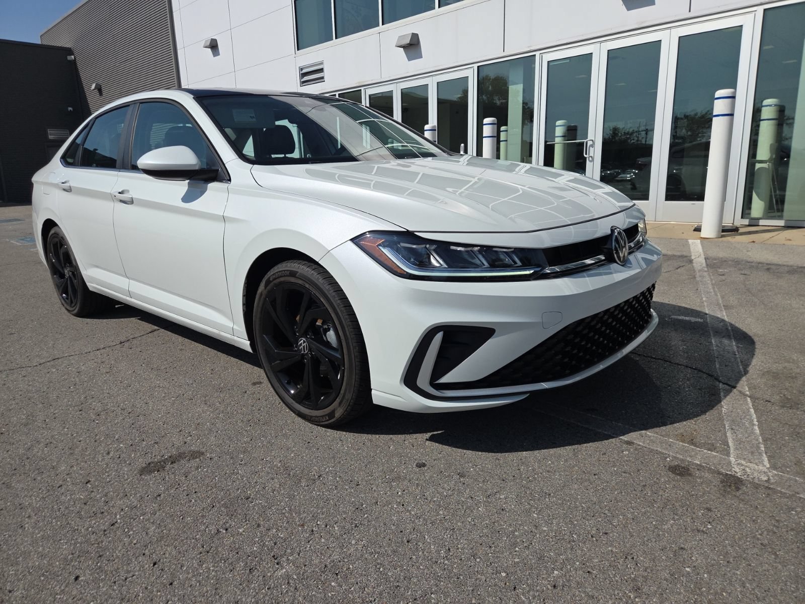 Used 2026 Volkswagen Jetta SE w/ Black Wheel Package FWD image 30