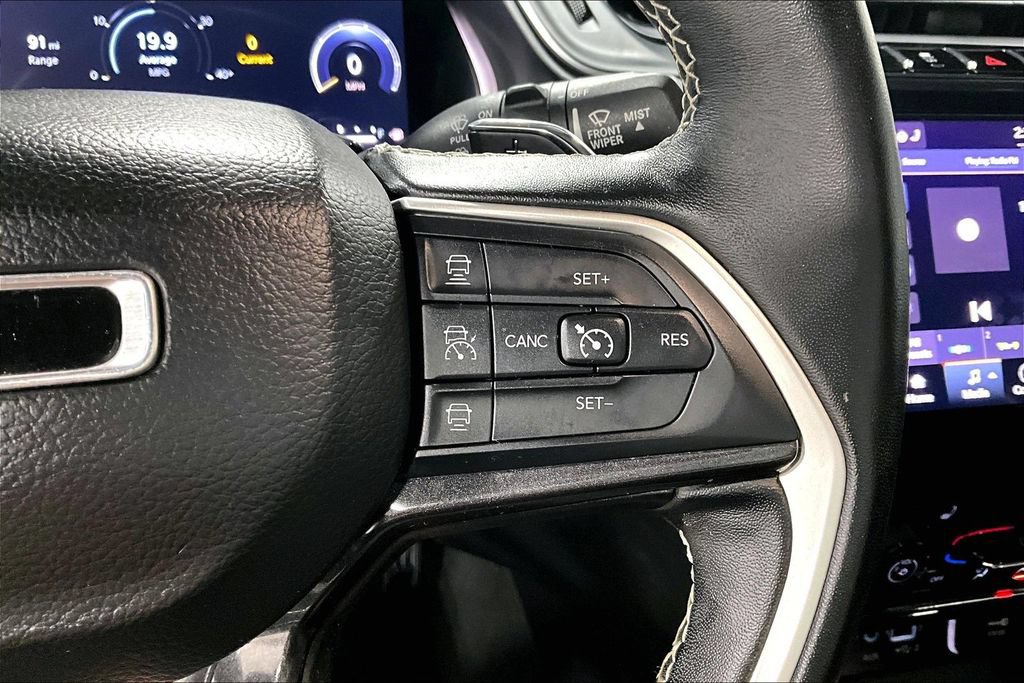 Used 2022 Jeep Grand Cherokee Altitude AWD/4WD image 25