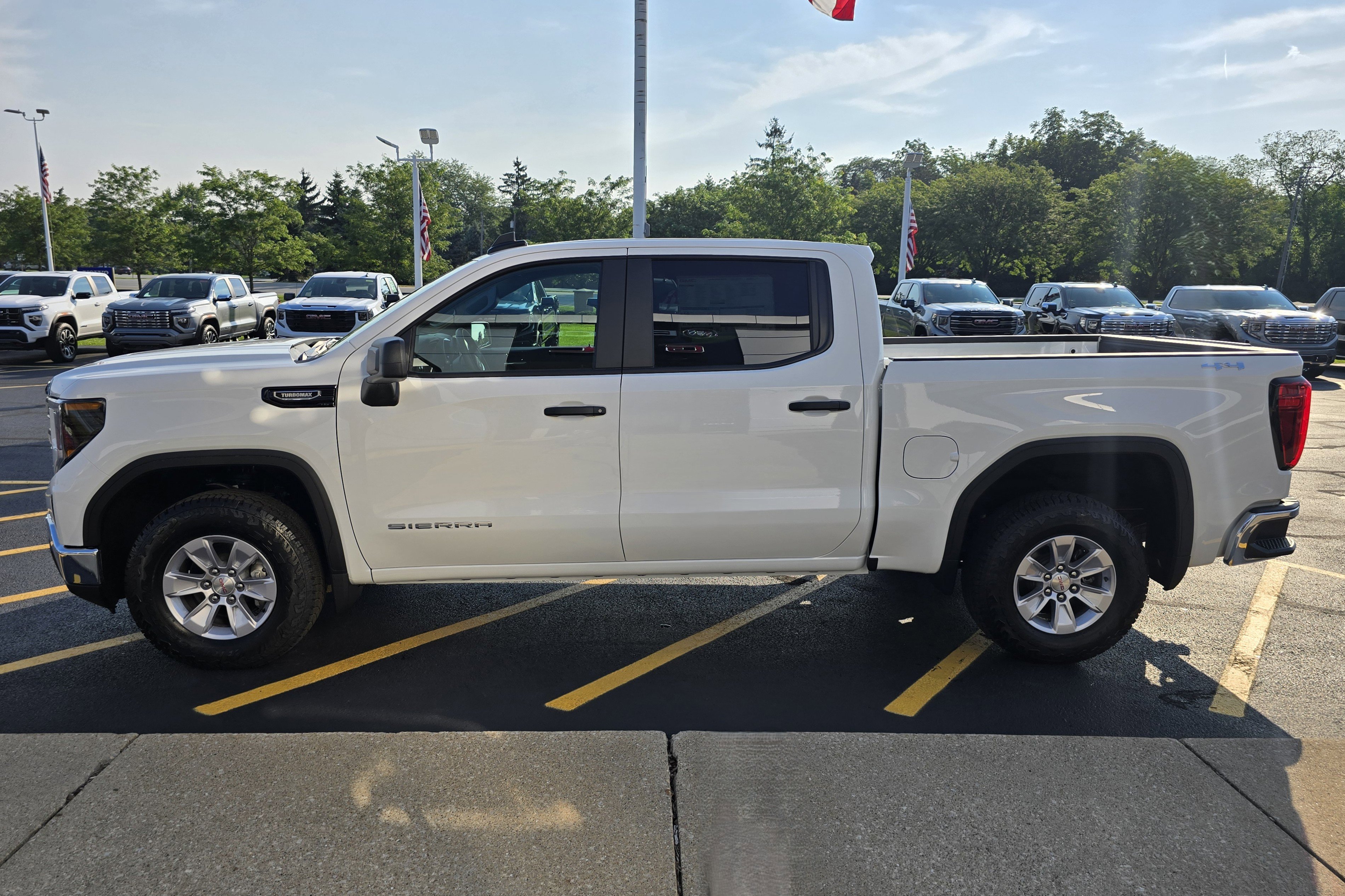 New 2026 GMC Sierra 1500 Pro w/ Pro Value Package image 4