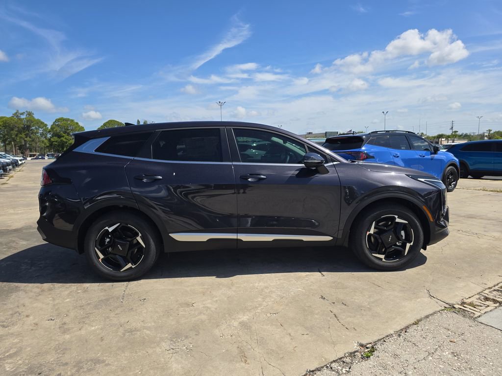 New 2026 Kia Sportage EX image 9