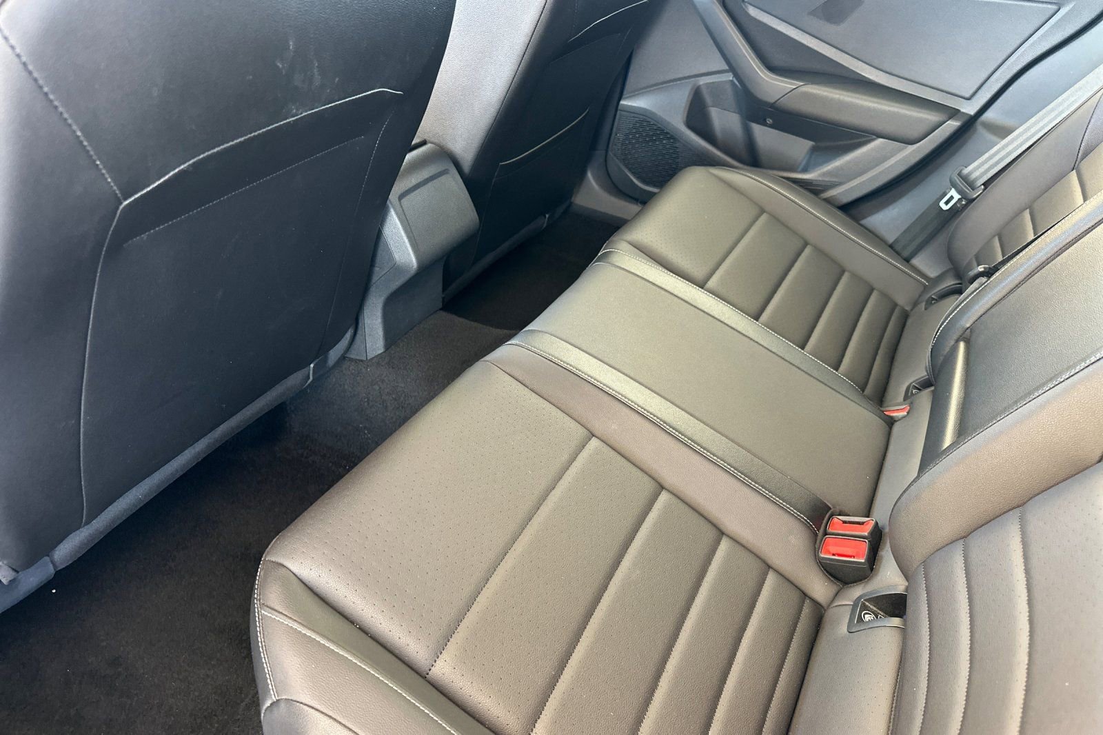 Used 2024 Volkswagen Jetta SE w/ Panoramic Sunroof Package image 12