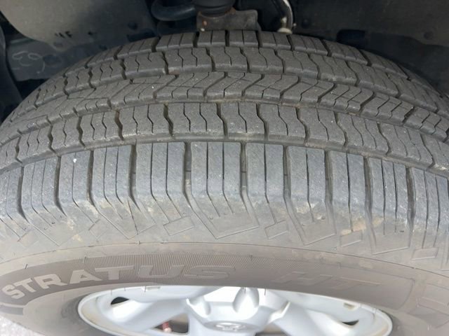 Used 2023 Toyota Tacoma SR image 3