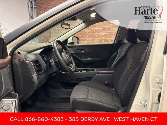 Certified 2023 Nissan Rogue SV image 7