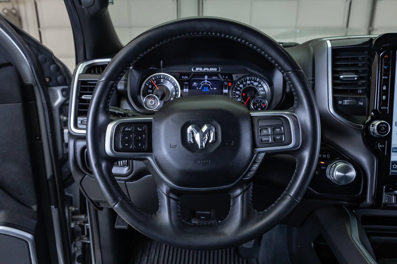 Used 2022 RAM 2500 Laramie AWD/4WD image 27