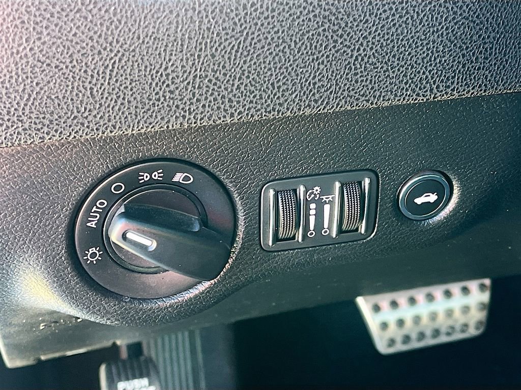 Used 2020 Dodge Charger Scat Pack image 10